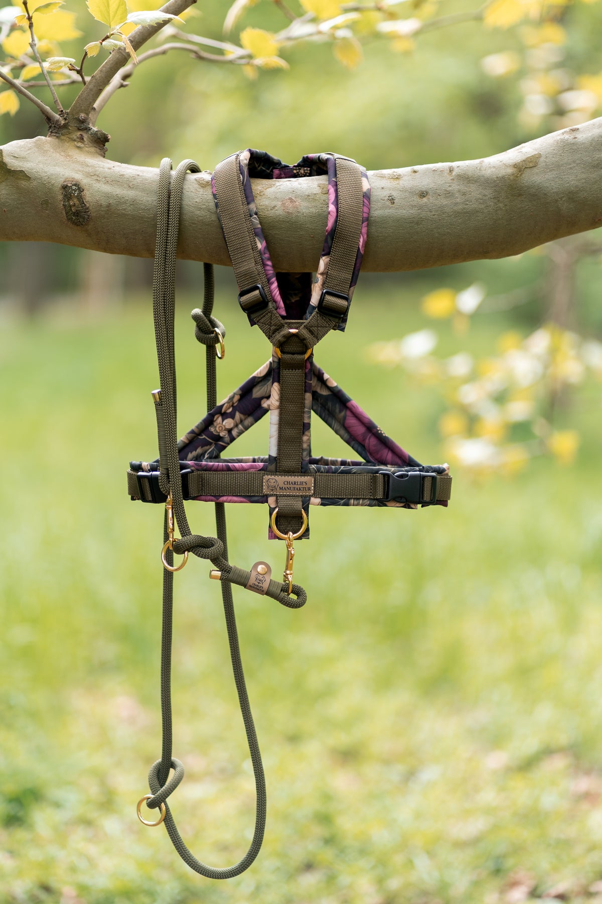 Shop the Look | Geschirr Antique Flowers & Oliv