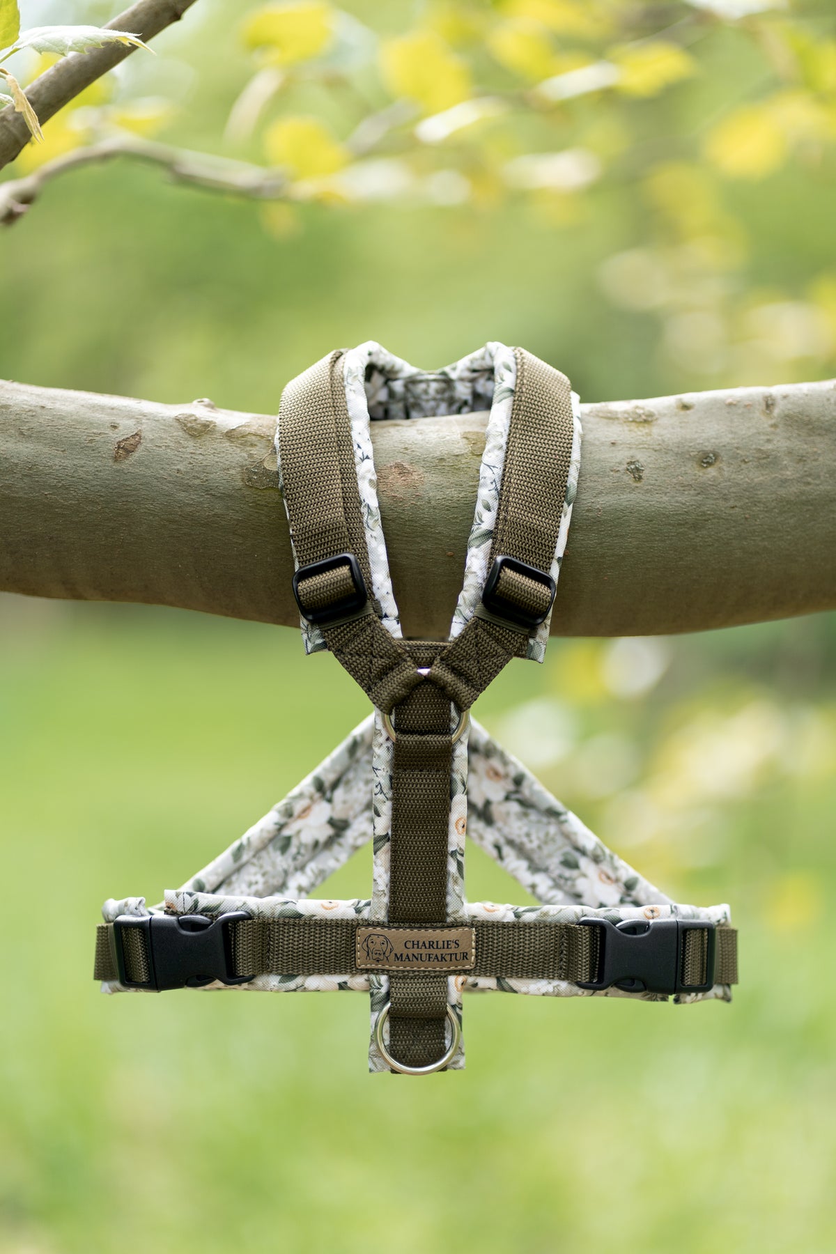 Shop the Look | Geschirr Olive Flowers & Oliv