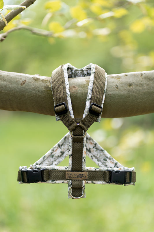 Shop the Look | Geschirr Olive Flowers & Oliv