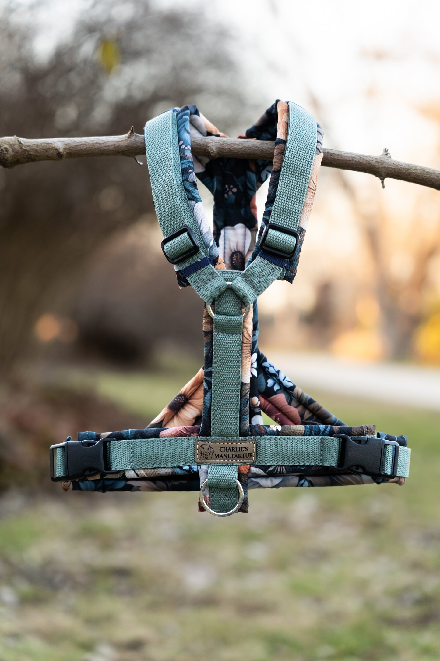 Y-Geschirr Indigo Flowers