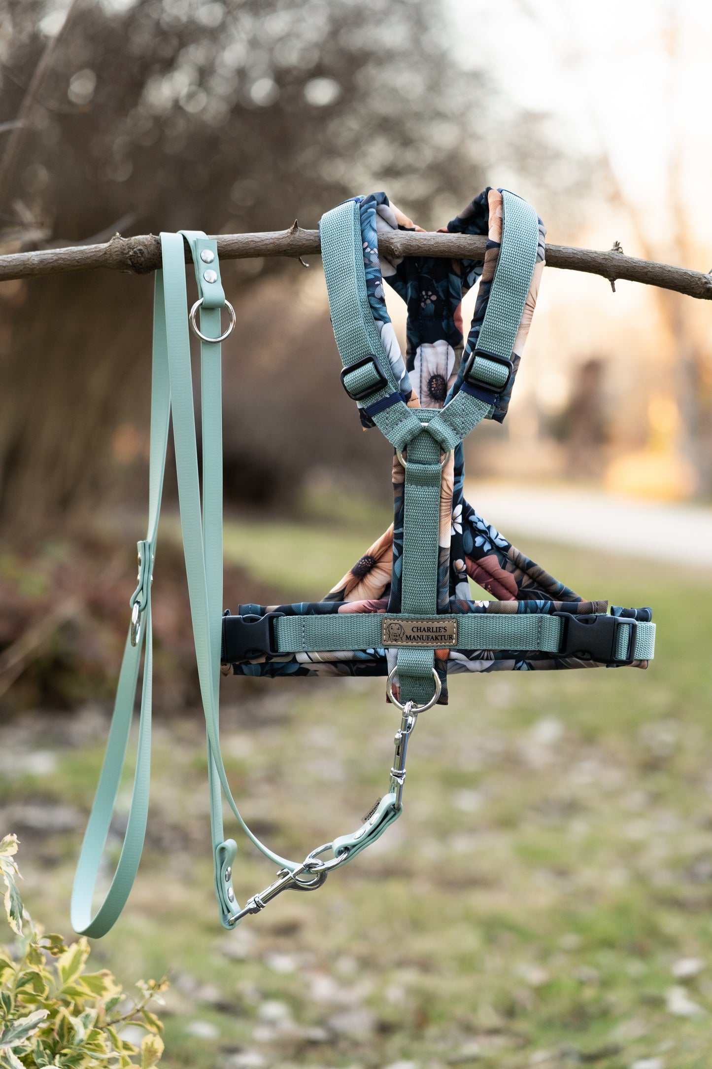 Y-Geschirr Indigo Flowers