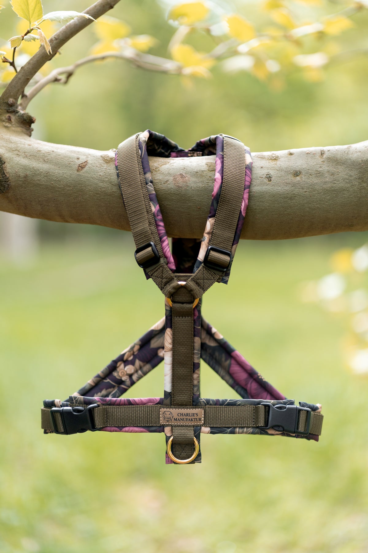 Shop the Look | Geschirr Antique Flowers & Oliv