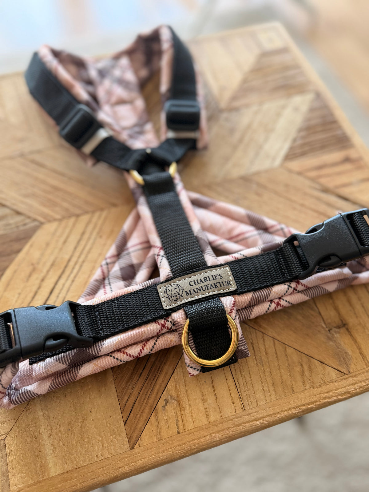 Shop the Look | Geschirr Karo Beige & Schwarz